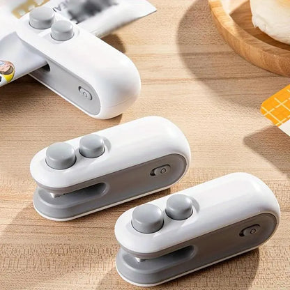 Say Goodbye to Stale Snacks: The NESLEMY™ Mini Bag Sealer That Will Change Your Food Storage Game! 🌟🍽️